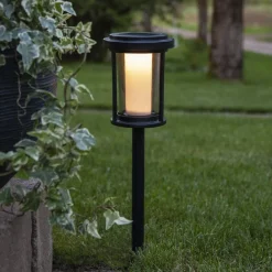 STAR TRADING Solcellelamper>LED-lampe med jordspyd Alippa, sort, højde 44 cm metal
