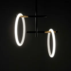 Marchetti LED-loftlampe Ulaop, to ringe, sort