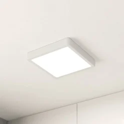 EGLO LED-loftslampe Fueva 5 IP44 3000K hvid 21x21cm