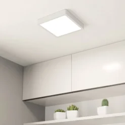 EGLO LED-loftslampe Fueva 5 IP44 3000K hvid 21x21cm