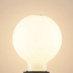 LED-pære E27 4 W 2.700 K G95 globe dæmpes opal, 3^Arcchio Sale