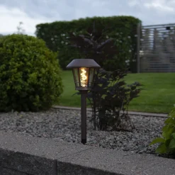 STAR TRADING Sokkellamper>LED-sokkellampe solcelle Fergus i lygteform