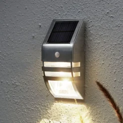 STAR TRADING LED-solcellelampe til vægmontering Wally, bevægelsessensor