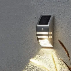 STAR TRADING LED-solcellelampe til vægmontering Wally, bevægelsessensor