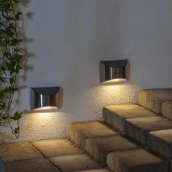 STAR TRADING Solcellelamper>LED-solcellelampe til vægmontering Wally, sølv, 2 stk. sæt