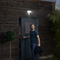 Endura Pro Spot sensor LED-spot 16W hvidt^LEDVANCE Best