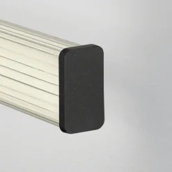 Helestra LED-væglampe til badeværelset Alla IP44 120 cm sort