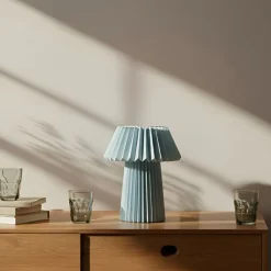 Lindby bordlampe Magali, lyseblå, papir, Ø 34 cm, E14