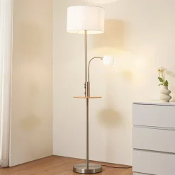 Gulvlampe Aovan, nikkelfarvet, hylde, USB-port^Lindby Outlet