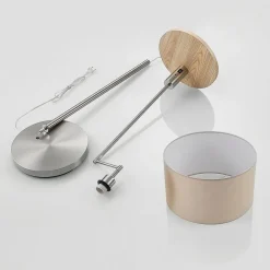 gulvlampe Zinia, nikkelfarvet, hylde, USB-tilslutning^Lindby Sale