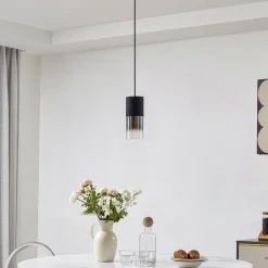 Lindby hængelampe Svante, 1 lyskilde, sort, glas, Ø 10cm