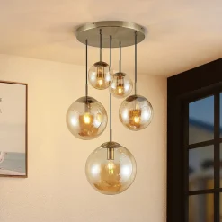 Lindby Pendellamper>hængelampe Teeja, amber, 5 lyskilder, Ø50cm, glas, E27