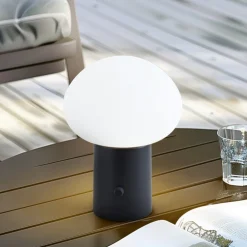 Lindby LED genopladelig bordlampe Zelie, sort, aluminium, IP44