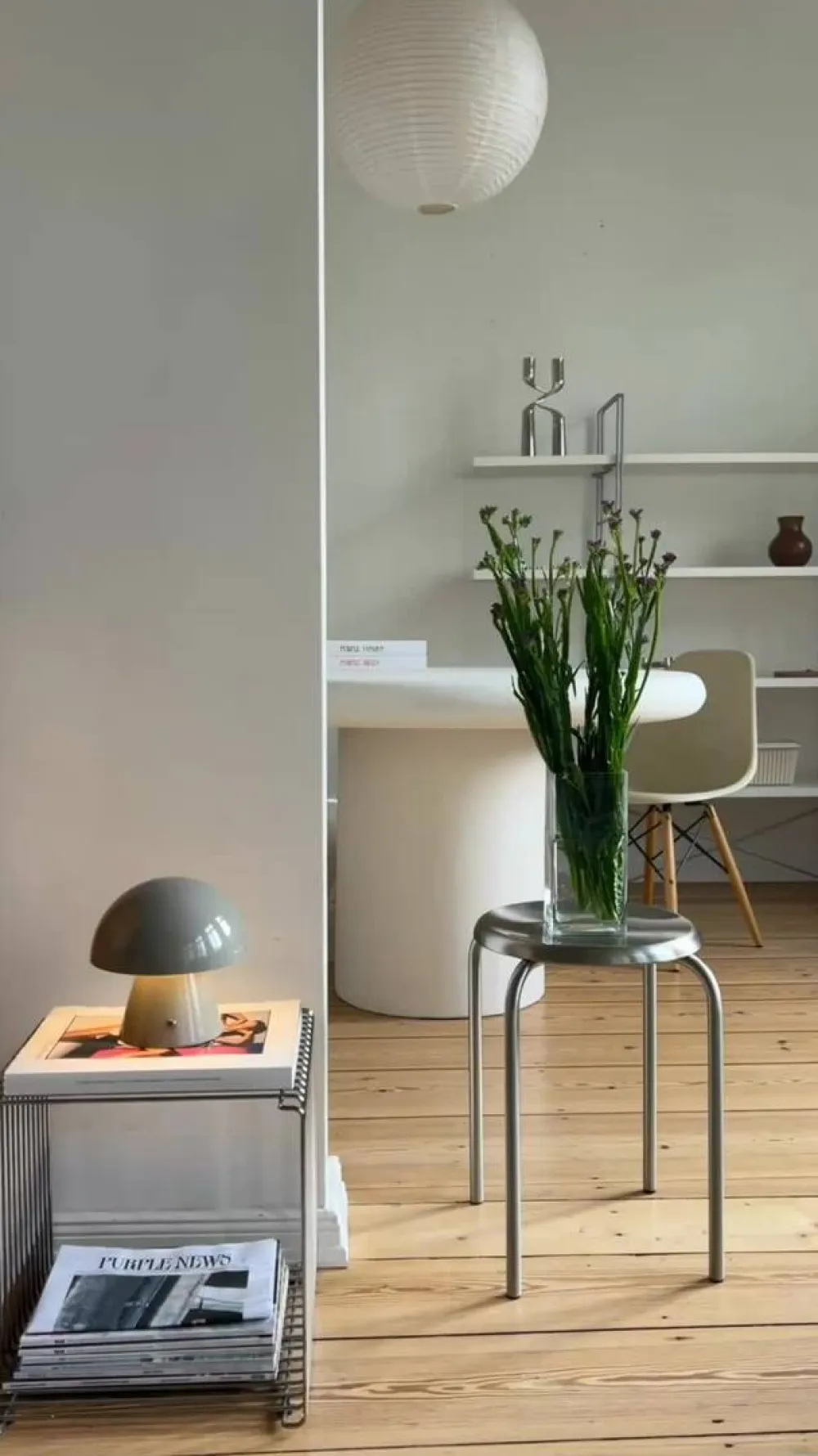 LED genopladelig bordlampe Nevijo, grå, Ø18cm, USB, dæmper^Lindby Hot