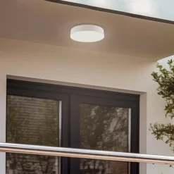 Lindby LED udendørs loftlampe Lahja, hvid, sensor, IP65