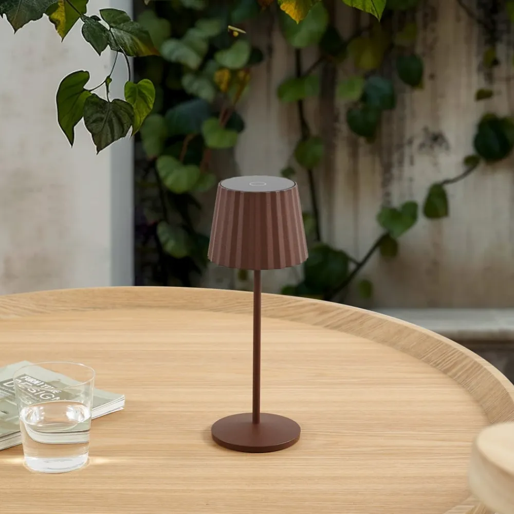 LED-batteridrevet bordlampe Esali, rustbrun, IP65^Lindby Clearance