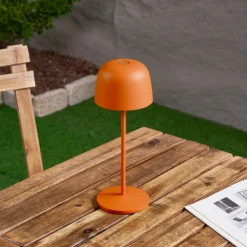 LED-bordlampe Arietty, orange, dæmpbar, IP65^Lindby Outlet