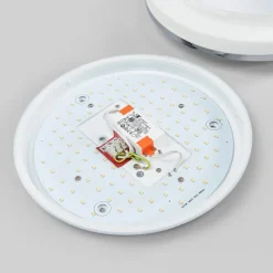 Lindby LED-loftlampe Lyss, Ø 34 cm, kromfarvet, IP44