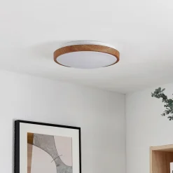 Lindby LED-loftlampe Mynte, Ø30cm, trælook, plast