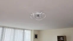 Lindby LED-loftventilator Lomata, hvid, støjsvag, Ø 23 cm