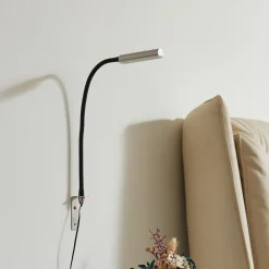 LED-læselampe Flexola, nikkel, kantet, metal, stik^Lindby Hot