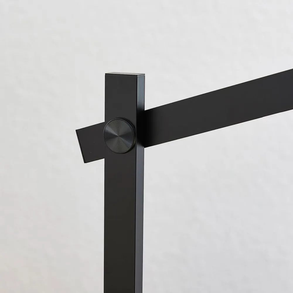 Lindby Arbejdsrum/Kontor|Bordlamper>LED-skrivebordslampe Loretta, 43 cm, sort, CCT