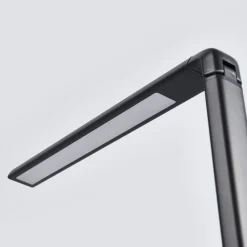 LED-skrivebordslampe Kuno, sort, USB, touchdæmper^Lindby Sale