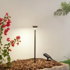 Lindby Dekorationsbelysning|Solcellelamper>LED-solcellelampe Lyris, sort, aluminium, 3.000 K