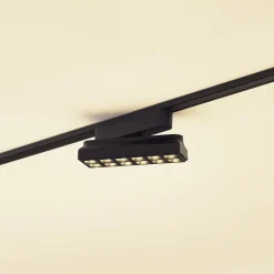 Lindby Skinnesystem>LED-strip 48 V Lumaro, sort, 12 punkter, dæmpbar