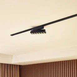 Lindby Skinnesystem>LED-strip 48 V Lumaro, sort, 12 punkter, dæmpbar