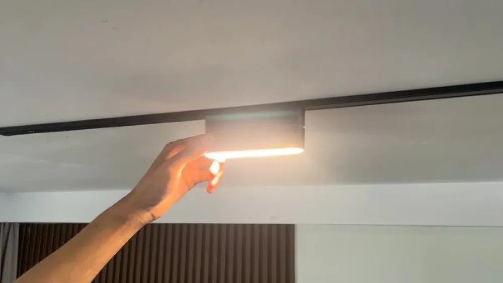 LED-strip 48 V Lumaro, sort, 5 W, drejelig, dæmpbar^Lindby Best