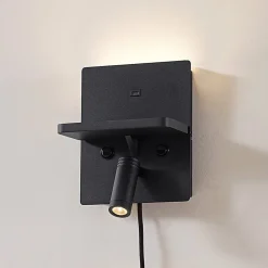 LED-væglampe Auden, sort, stik, ladestation^Lindby Outlet