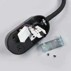 Lindby LED-væglampe Enna, 34 cm, sort, afbryder, USB