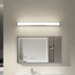 Lindby LED-væglampe Kirka, sort, metal, IP44, 90 cm, CCT