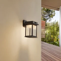 Lindby Solcelle Lampe Med Sensor|Væglampe Med Sensor>LED-væglampe Latarka, højde 27,5 cm, sensor