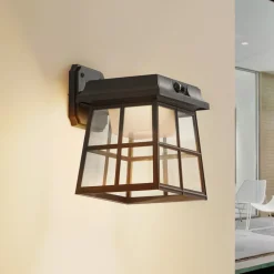 Lindby LED-væglampe Latarka, højde 24 cm, sensor