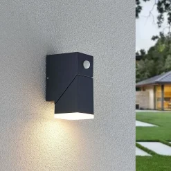 Lindby LED-væglampe Sally, 15 cm, antracit, IP54, sensor