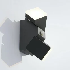 Lindby LED-væglampe Sally, 22 cm, antracit, IP54, sensor