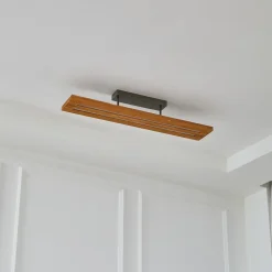 Lindby loftlampe Nesaja, sort, træ, 98 cm, dæmpbar