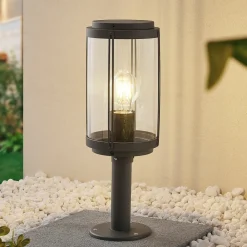 Lindby Sokkellamper>Ojali sokkellampe, rund, mørkegrå