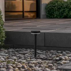 Solar-LED-lampe med jordspyd Brinca, sort, PC, sensor^Lindby Outlet