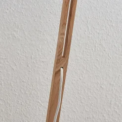 Tetja gulvlampe med træstang, hvid^Lindby Sale