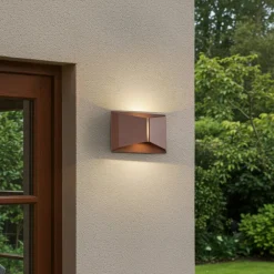 Lindby udendørs LED-væglampe Anlira, brun, op og ned, IP65