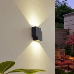 Lindby udendørs LED-væglampe Fendir, sort, aluminium, 10,5 cm