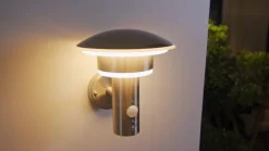 udendørs LED-væglampe Lillie, sensor, højde 19 cm^Lindby New