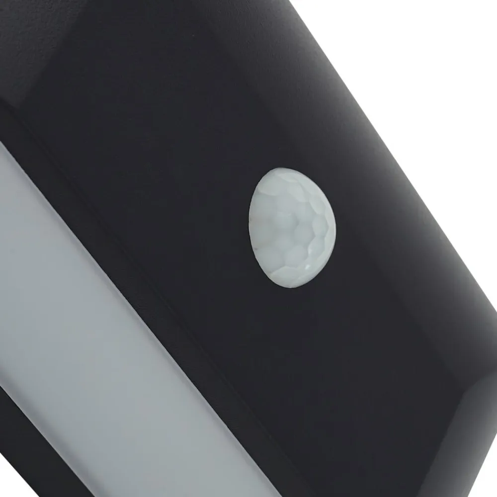 Lindby udendørs LED-væglampe Siana, sort, pc, sensor