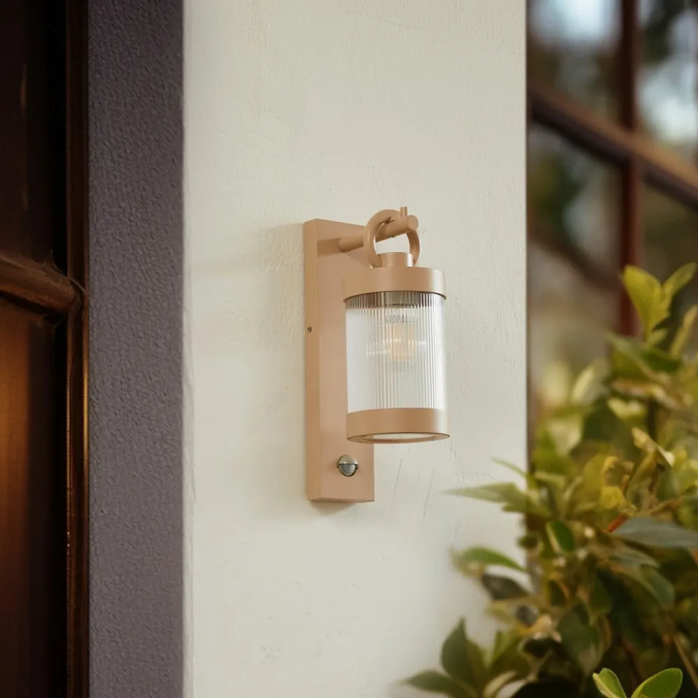 Lindby Væglampe Med Sensor|Væglamper>udendørs væglampe Yrene, 20 cm, beige, sensor, ripple