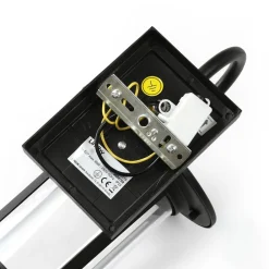 Lindby udendørs væglampe Zayn, sort, glas, højde 33 cm, IP23