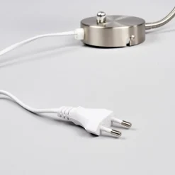 Lindby væglampe Amrei, nikkelfarvet, 42 cm, stik, dæmpbar