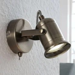 Lindby væglampe Anze, 10 m, antik messing, afbryder